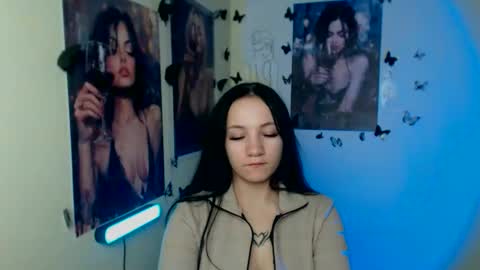 Emma online show from 11, 11, 2025