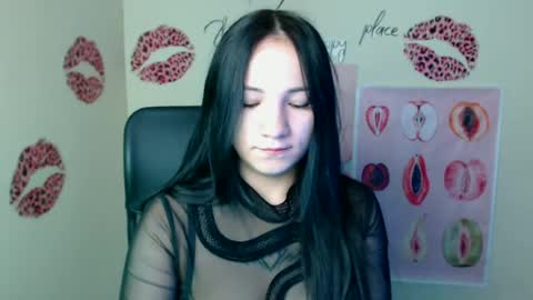 Snapshot of cutielady_ chatting on 14, 6, 2026 Emma online show from 14, 6, 2026