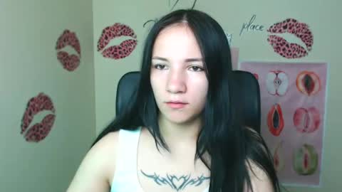 Snapshot of cutielady_ chatting on 29, 6, 2026 Emma online show from 29, 6, 2026