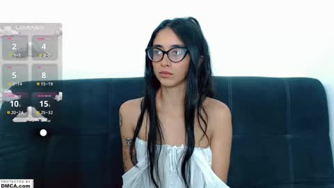 miss ari  online show from 29, 10, 2025