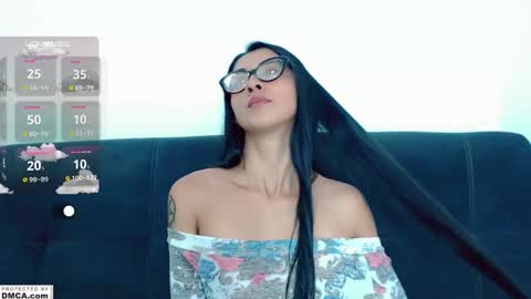 miss ari  online show from 24, 11, 2025