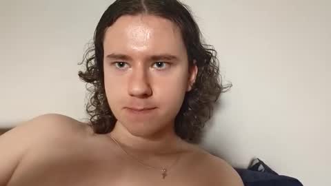 Snapshot of cvpriano chatting on 28, 10, 2025 Nylonslave online show from 28, 10, 2025