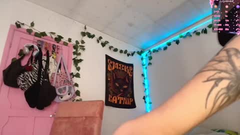 Camila online show from 5, 2, 2025