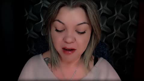 Snapshot of cyberdomme chatting on 12, 3, 2025 Full time mean bitch. online show from 12, 3, 2025