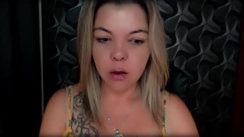 Snapshot of cyberdomme chatting on 6, 10, 2025 Full time mean bitch. online show from 6, 10, 2025