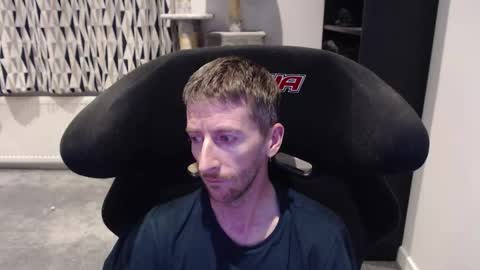 Snapshot of cycoracing chatting on 19, 9, 2025 cycoracing online show from 19, 9, 2025