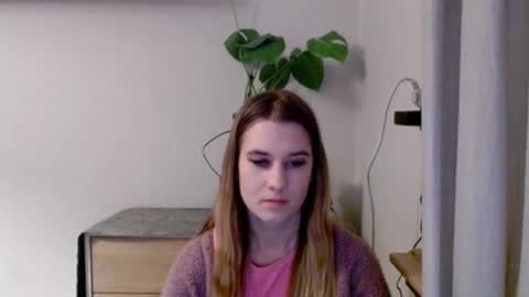 CyntiaNatural online show from 13, 2, 2025