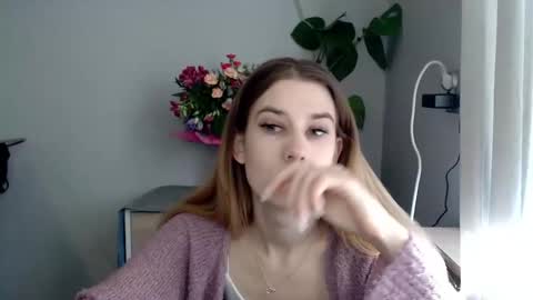 CyntiaNatural online show from 20, 2, 2025