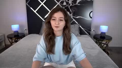 Snapshot of cyrenaluxe chatting on 2, 7, 2026 Cyrena online show from 2, 7, 2026