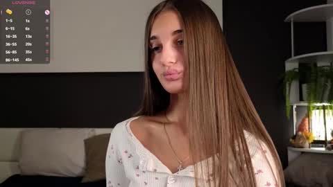 Snapshot of czamabech chatting on 17, 1, 2025 Isabella online show from 17, 1, 2025