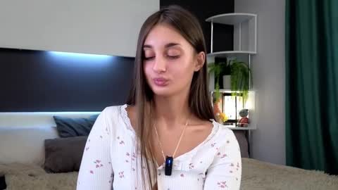 Snapshot of czamabech chatting on 17, 2, 2025 Isabella online show from 17, 2, 2025