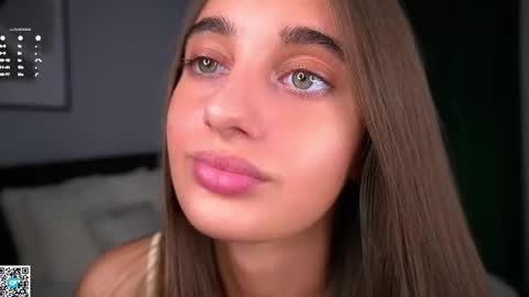 Snapshot of czamabech chatting on 14, 11, 2025 Isabella online show from 14, 11, 2025