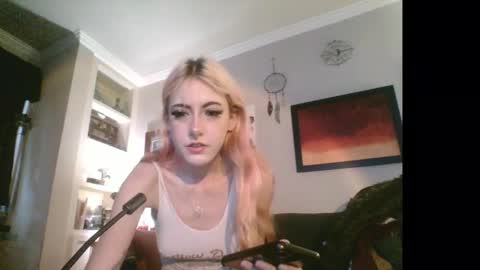 Snapshot of d_and_dean chatting on 17, 12, 2025 d_and_dean online show from 17, 12, 2025