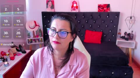 Mia  online show from 15, 1, 2025