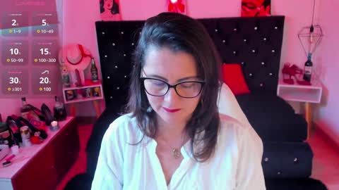 Mia  online show from 18, 1, 2025