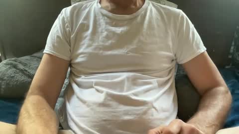 Snapshot of daddnextdoor chatting on 16, 9, 2025 daddnextdoor online show from 16, 9, 2025