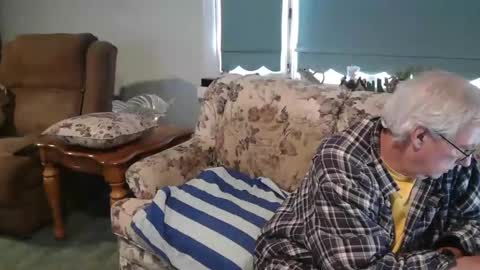 Snapshot of daddy0261 chatting on 21, 12, 2025 daddy0261 online show from 21, 12, 2025