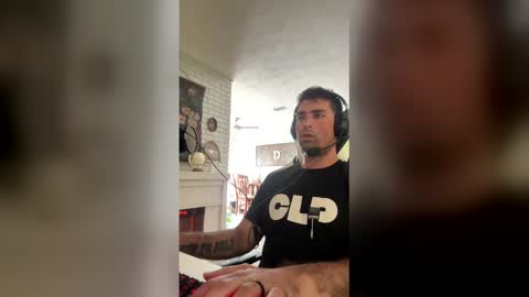 Snapshot of daddy41195 chatting on 19, 3, 2026 daddy41195 online show from 19, 3, 2026