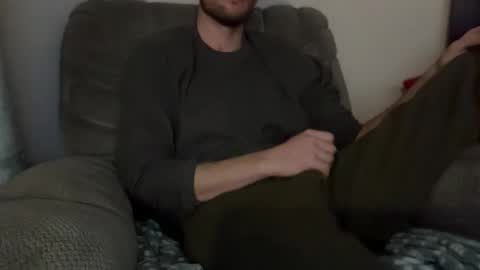 Snapshot of daddydoesit69 chatting on 3, 1, 2025 Leo online show from 3, 1, 2025