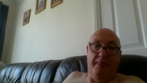 Snapshot of daddyhere4uall6 chatting on 1, 11, 2025 daddyhere4uall6 online show from 1, 11, 2025