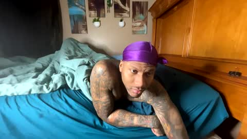 Snapshot of daddyjanimal chatting on 15, 12, 2024 sexy tatted king bbc online show from 15, 12, 2024