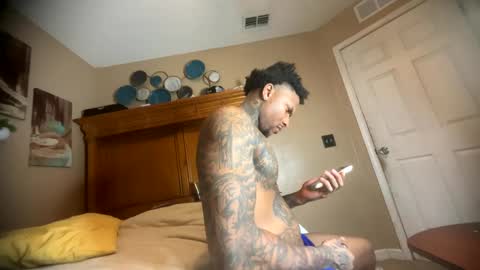 Snapshot of daddyjanimal chatting on 9, 10, 2025 sexy tatted king bbc online show from 9, 10, 2025