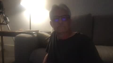 Snapshot of daddymike92883_1 chatting on 4, 2, 2025 daddymike92883_1 online show from 4, 2, 2025