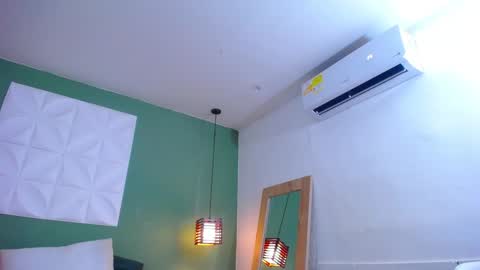 Snapshot of daddys_little_secrett chatting on 9, 1, 2025 Valen online show from 9, 1, 2025