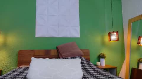 Snapshot of daddys_little_secrett chatting on 27, 2, 2025 Valen online show from 27, 2, 2025