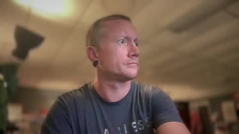 Snapshot of daemon456321 chatting on 1, 10, 2025 daemon online show from 1, 10, 2025