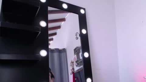 Snapshot of daenerys_cat chatting on 18, 12, 2024 daenerys_cat online show from 18, 12, 2024