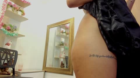Snapshot of daenerys_targa chatting on 4, 12, 2024 Lesly online show from 4, 12, 2024