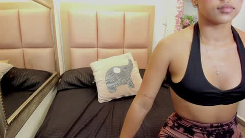 Snapshot of daenerys_targa chatting on 4, 12, 2024 Lesly online show from 4, 12, 2024