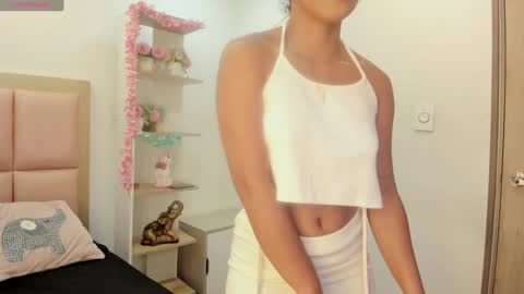 Snapshot of daenerys_targa chatting on 8, 1, 2025 Lesly online show from 8, 1, 2025