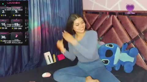 Snapshot of dafna_and_chriss chatting on 5, 7, 2026 dafna lorens online show from 5, 7, 2026
