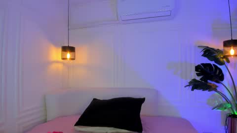Snapshot of dafne_hillss chatting on 18, 4, 2026 dafne_hillss online show from 18, 4, 2026