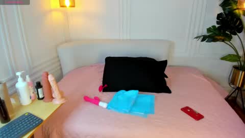 Snapshot of dafne_hillss chatting on 5, 5, 2026 dafne_hillss online show from 5, 5, 2026