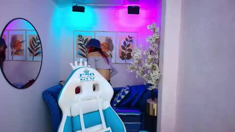 dafne huges online show from 9, 9, 2025