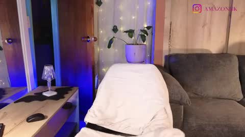 LORENA  online show from 1, 10, 2025