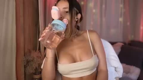 LORENA  online show from 18, 6, 2026