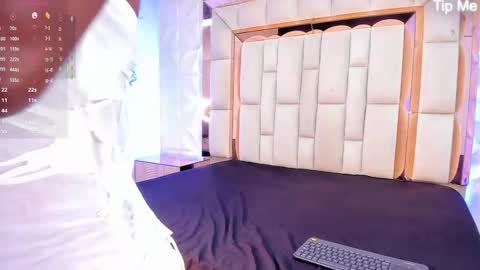 Dafnee online show from 2, 11, 2025