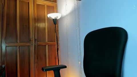 dafnemel online show from 2, 3, 2026