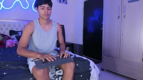 Snapshot of dafnezahiraa_ chatting on 6, 4, 2026 dafnezahiraa online show from 6, 4, 2026