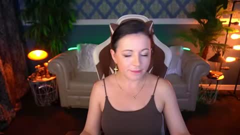 Dafni Mon online show from 12, 6, 2026