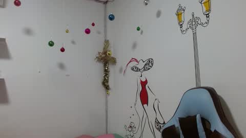 Snapshot of dafnnee_ross chatting on 17, 12, 2024 DAFNNE online show from 17, 12, 2024