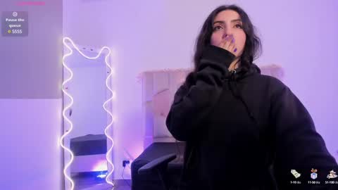 Snapshot of dahia_tay chatting on 12, 3, 2025 dahia online show from 12, 3, 2025