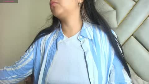 Snapshot of dahiana_dmour chatting on 4, 4, 2026 Dahiana online show from 4, 4, 2026