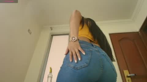 Snapshot of dahiana_dmour chatting on 5, 4, 2026 Dahiana online show from 5, 4, 2026