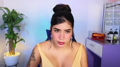 Dahiana online show from 8, 5, 2026