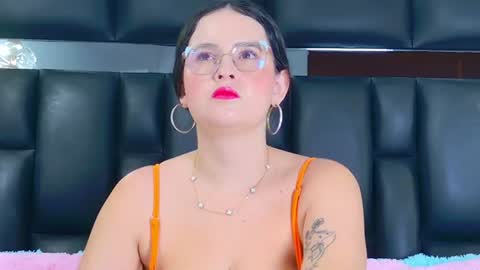 Dahiana online show from 15, 6, 2026